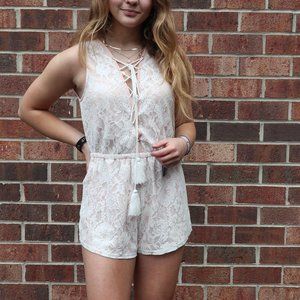 Forever 21 Lace Romper Size Medium